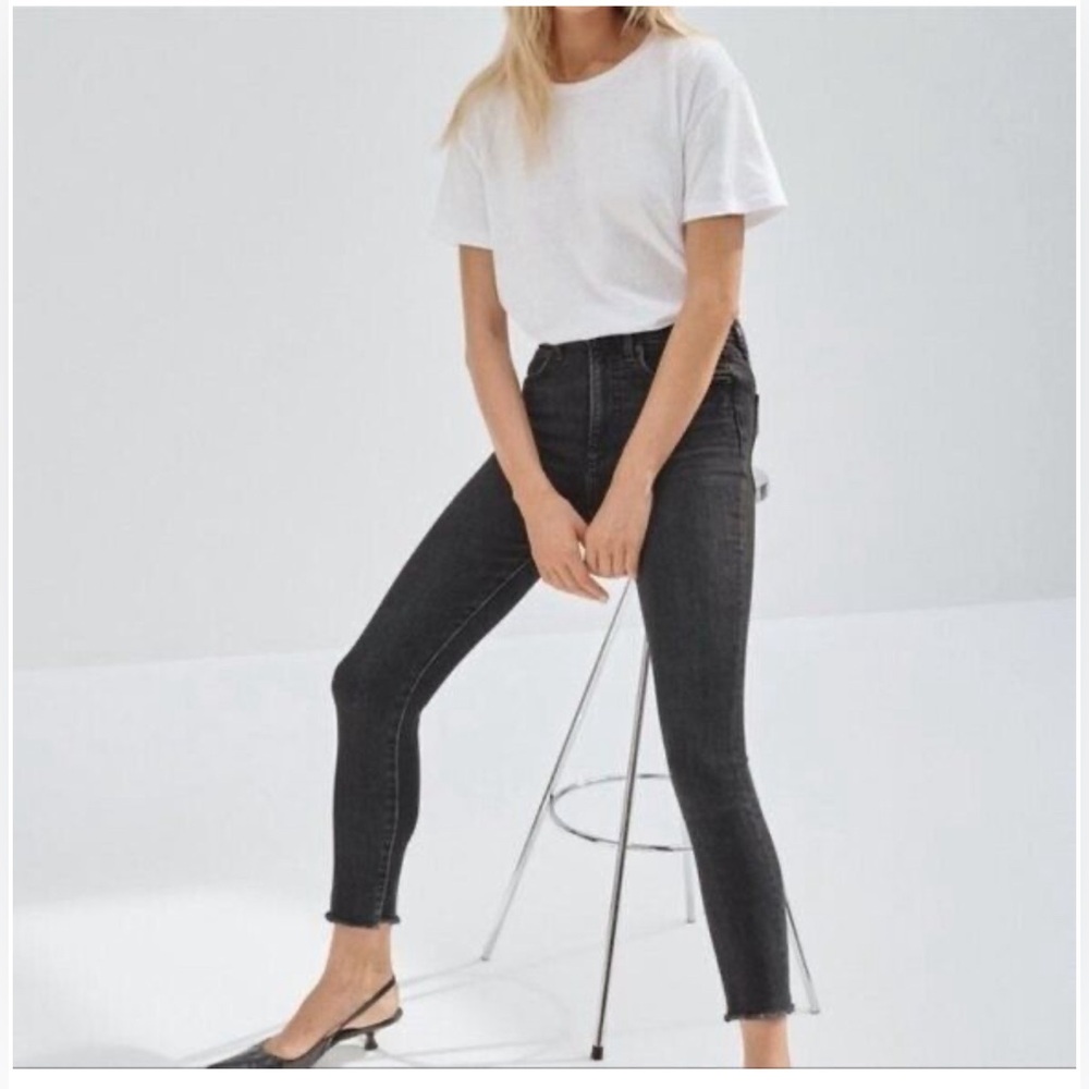 ARITZIA DENIM FORUM Lola High Rise Skinny Jeans 26L Black Rinsed Frayed Hem 25W - Picture 2 of 11